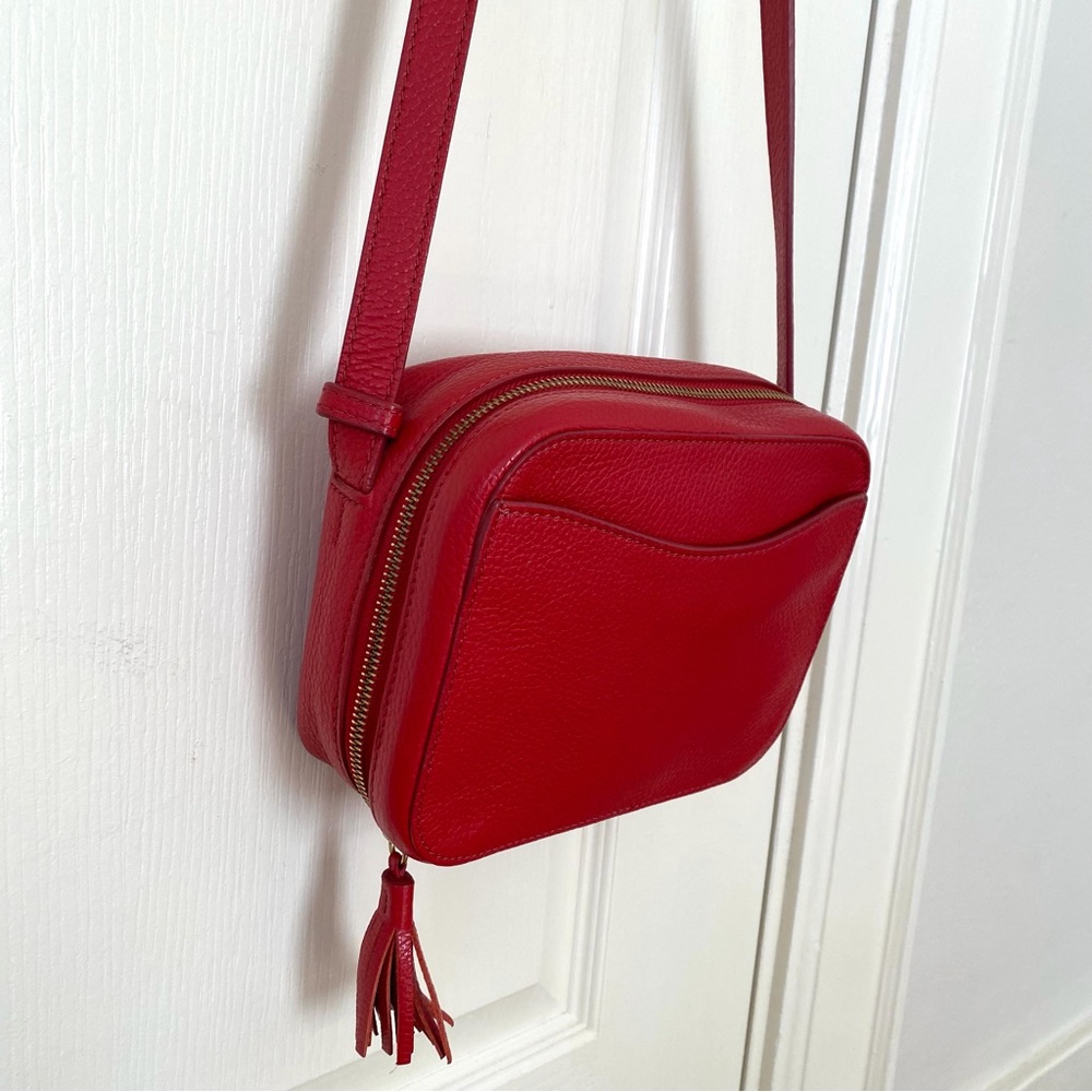 Cuyana Red Pebble Leather Tassel Adjustable Strap Crossbody Shoulder Camera Bag